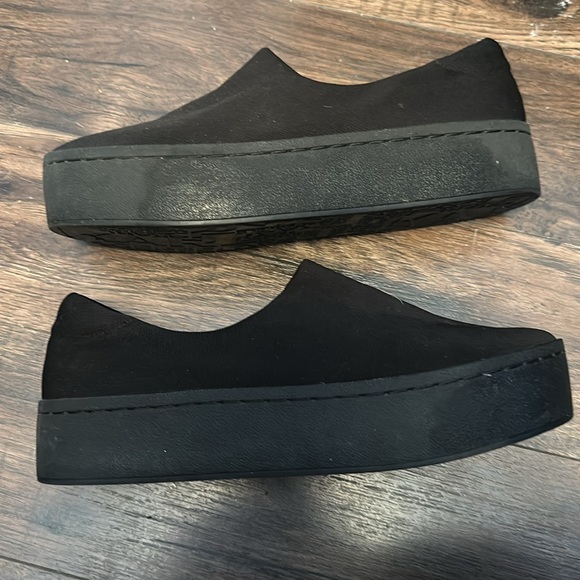 Karl lagerfeld slip on platform runners - Picture 2 of 2